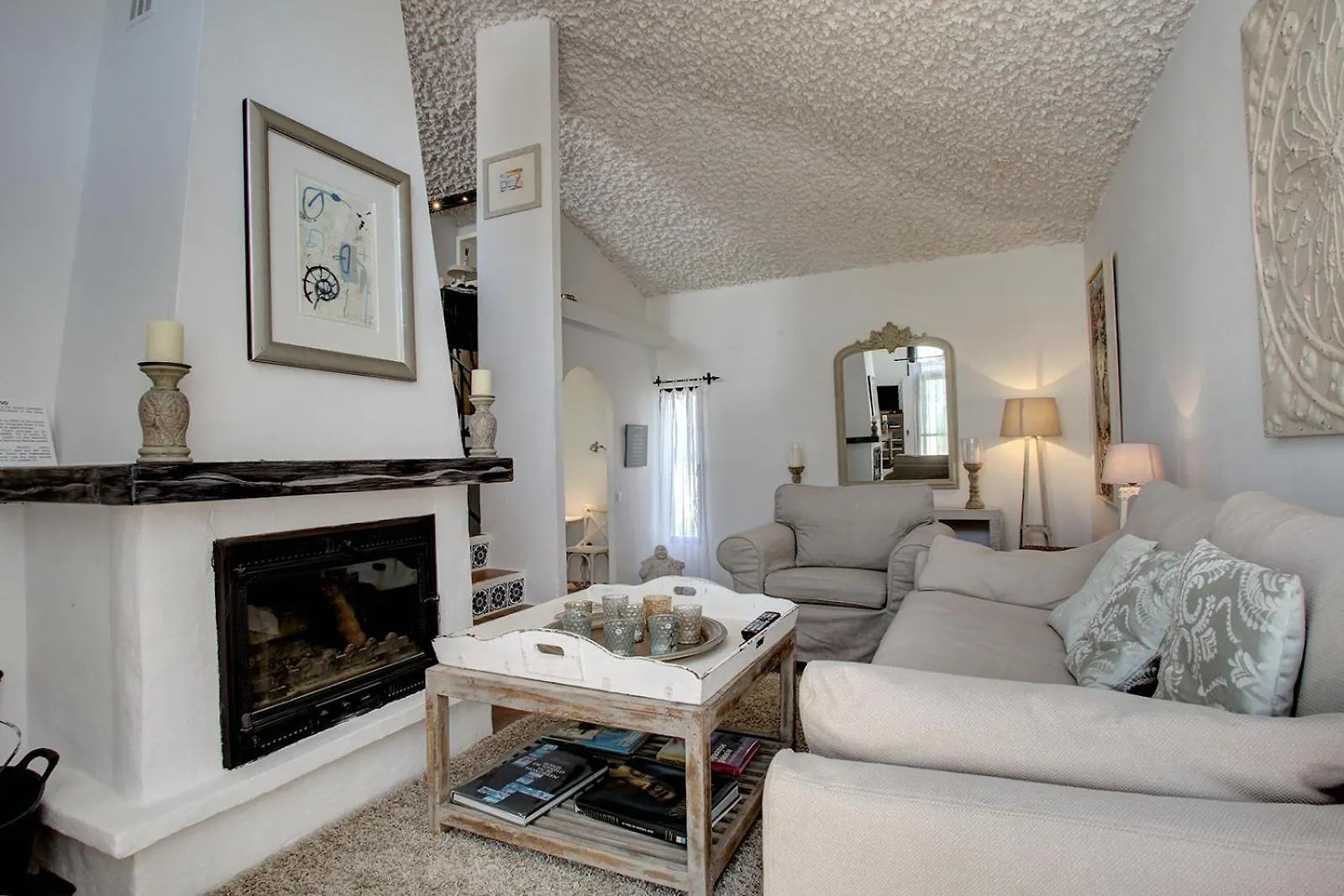 Σπίτι διακοπών Beachfront Townhouse With Spectacular Seaview Εστεπόνα